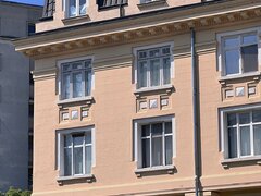 Piata Natiunilor Unite, Palatul Parlamentului